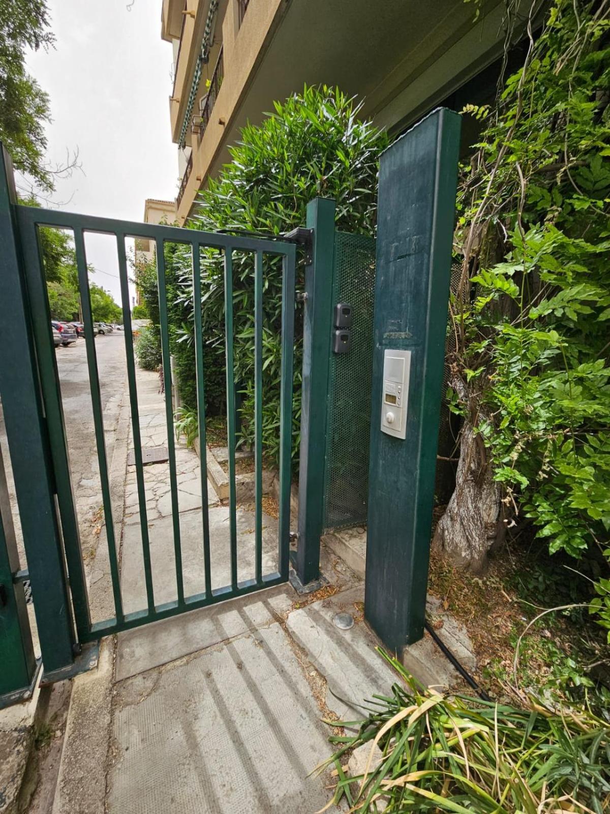 Provencal-Style Apartment Екс ан Прованс Екстериор снимка