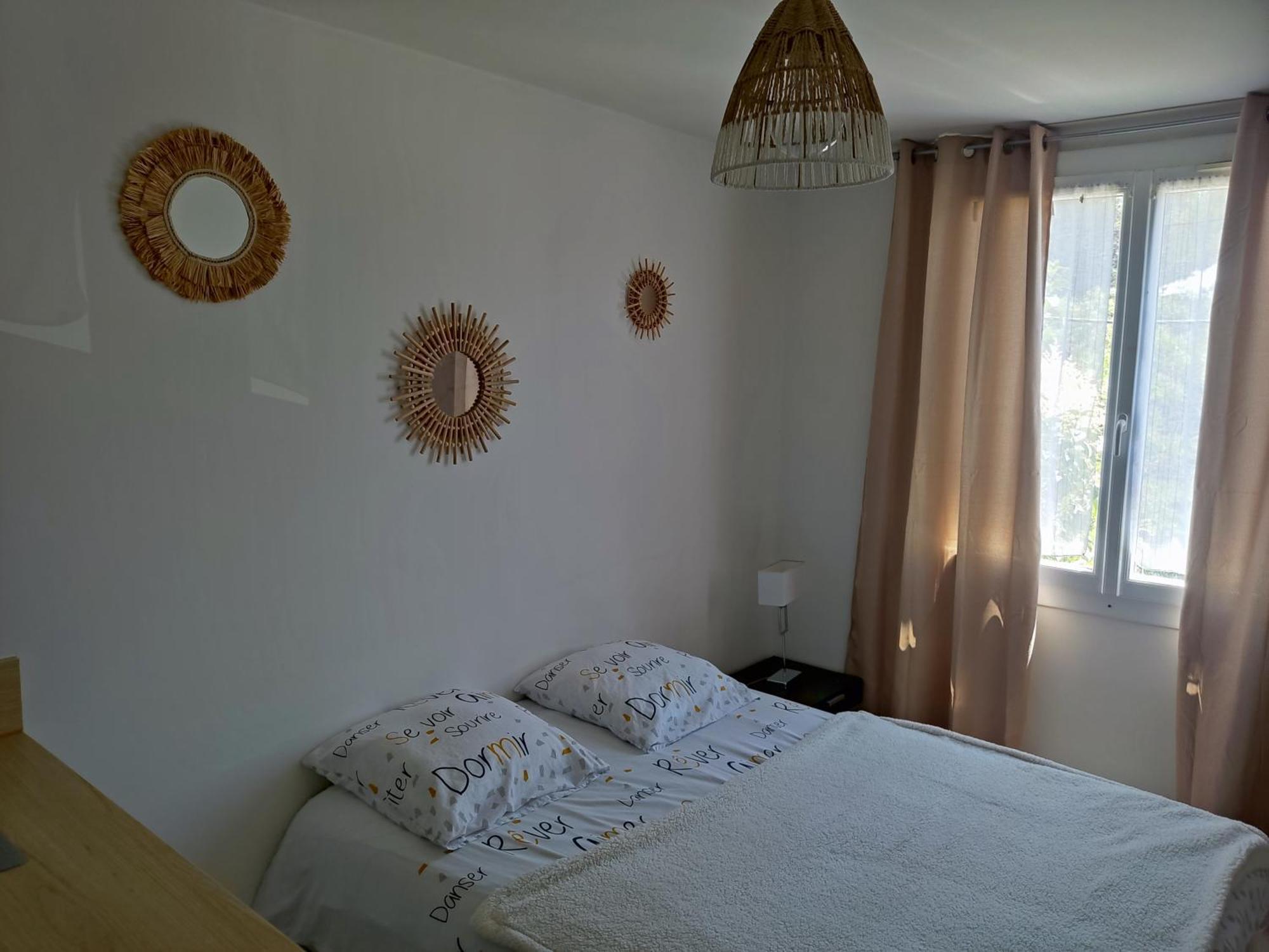 Provencal-Style Apartment Екс ан Прованс Екстериор снимка