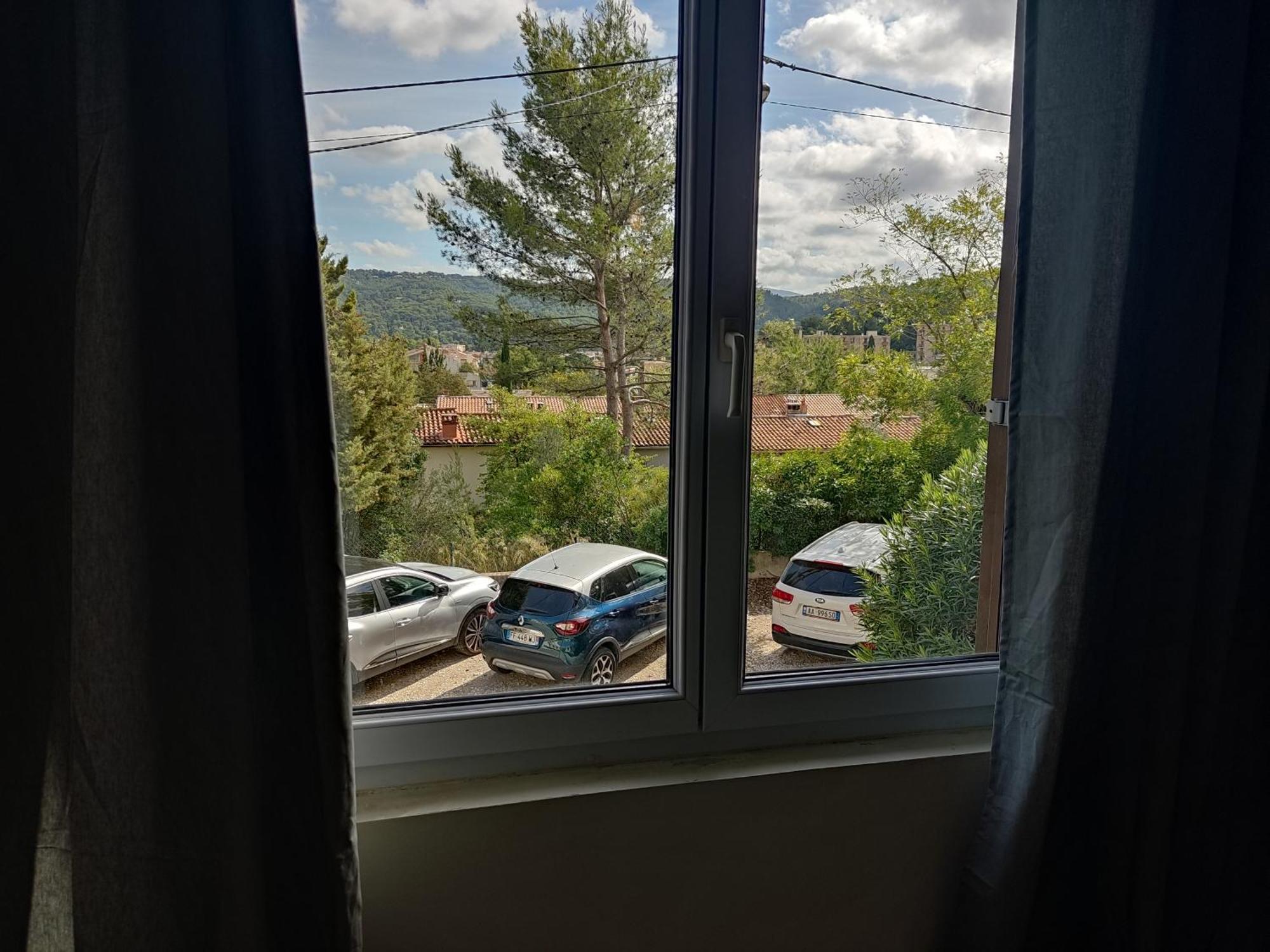 Provencal-Style Apartment Екс ан Прованс Екстериор снимка