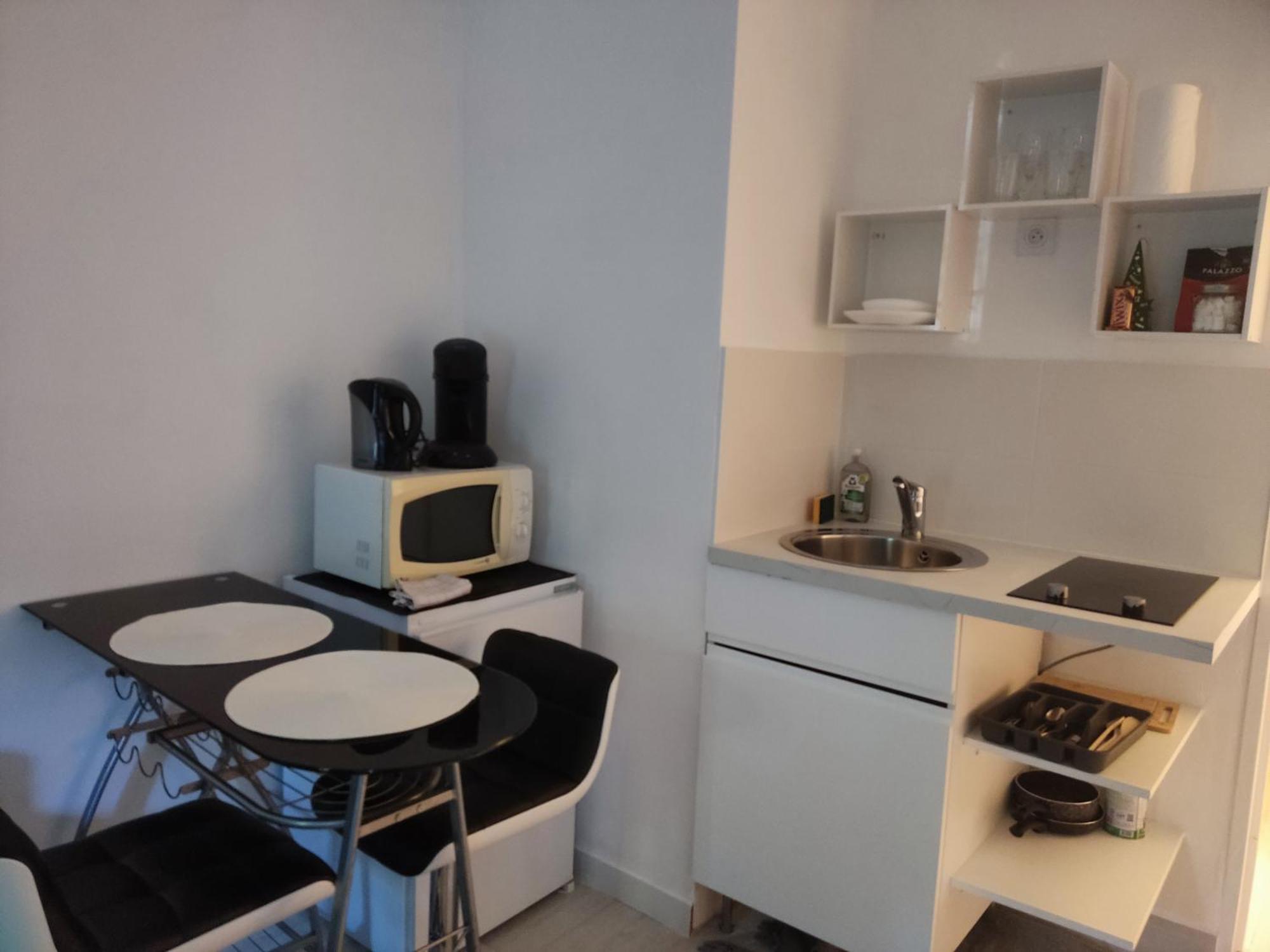Provencal-Style Apartment Екс ан Прованс Екстериор снимка