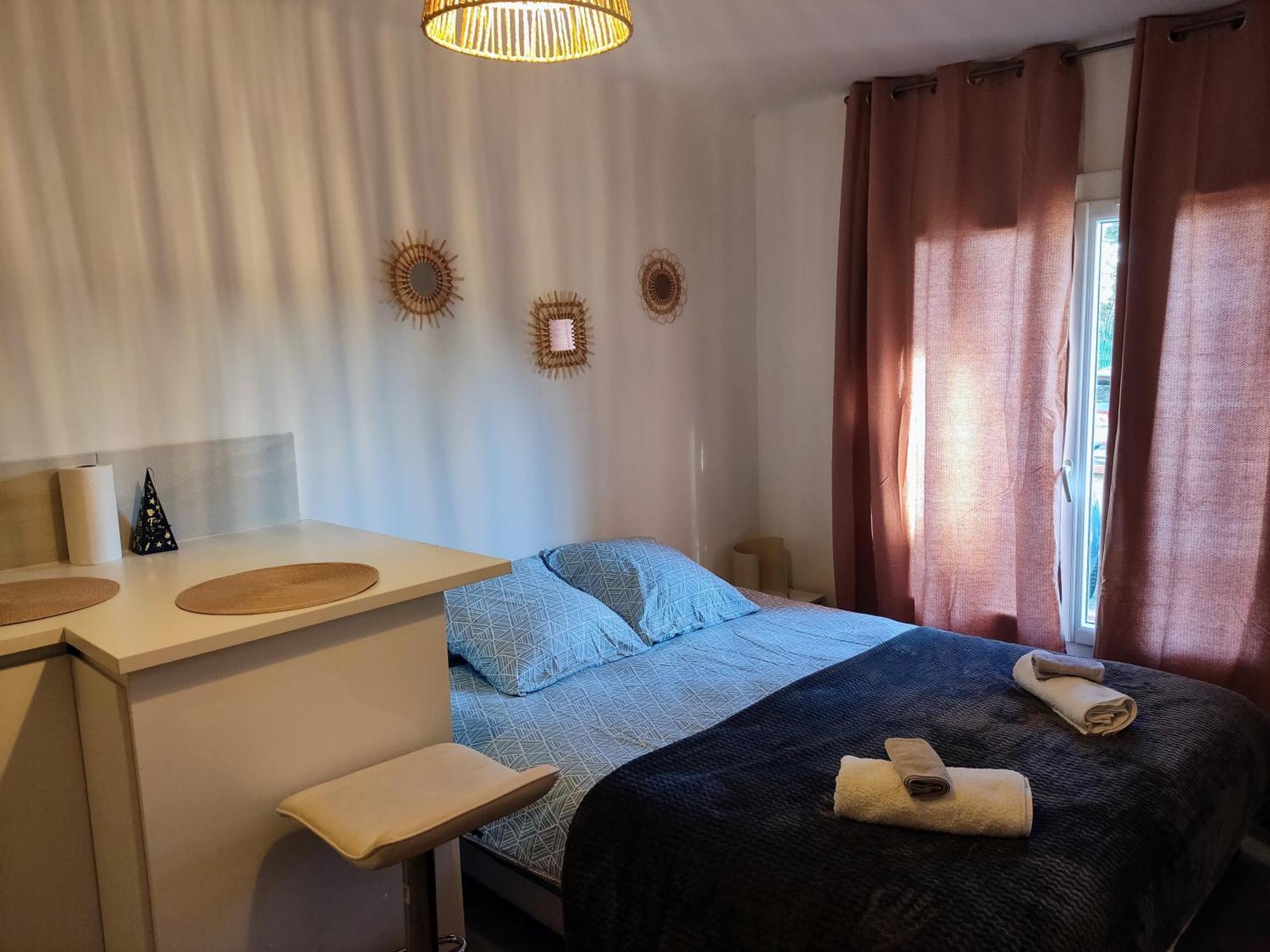 Provencal-Style Apartment Екс ан Прованс Екстериор снимка