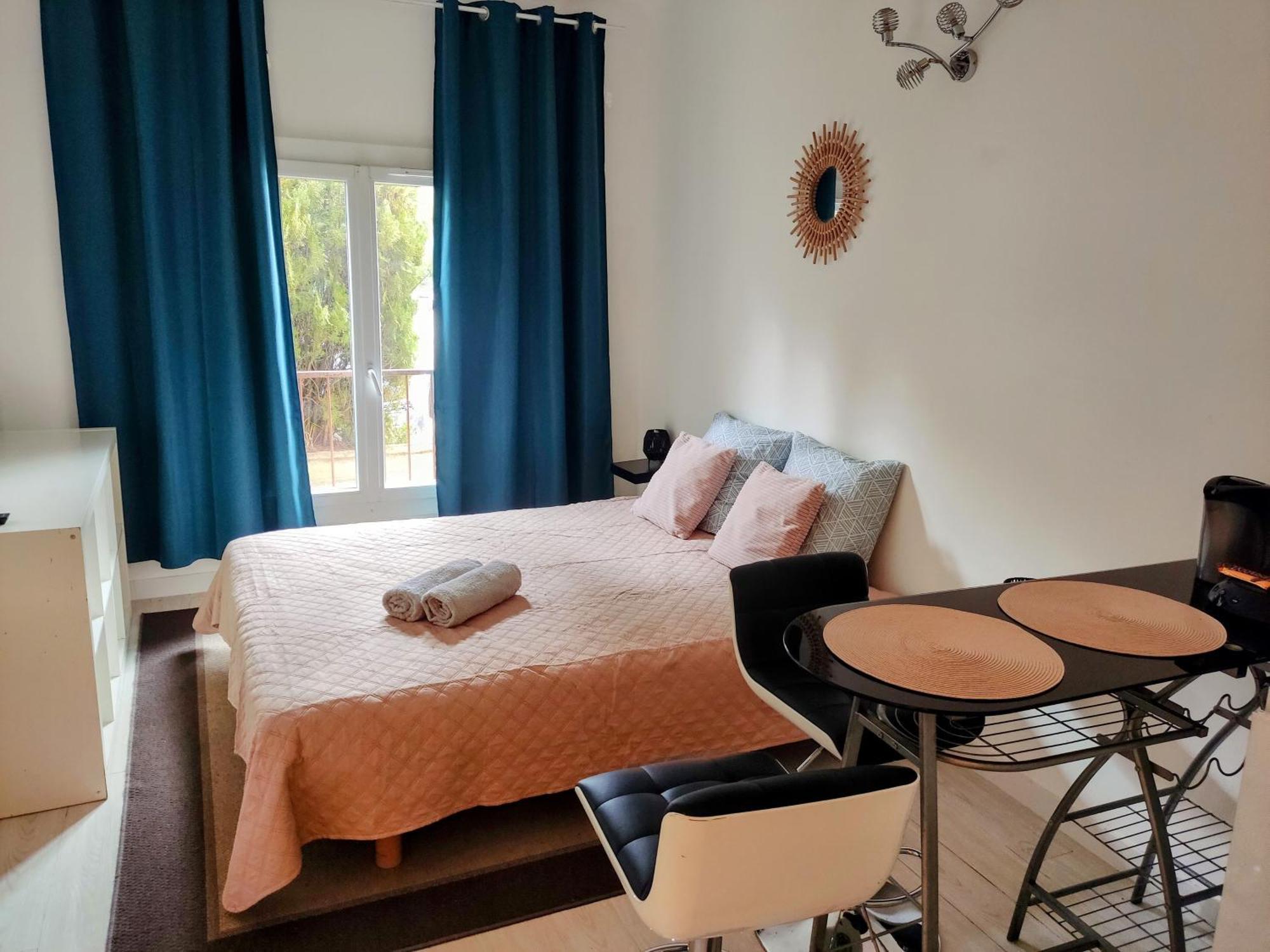 Provencal-Style Apartment Екс ан Прованс Екстериор снимка